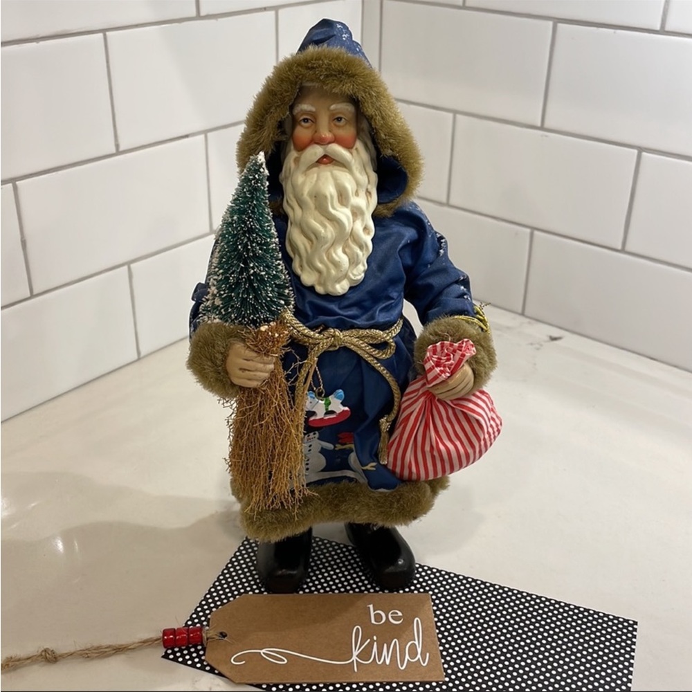 ❤️🎄 DEPT 56 | Clothtique Possible Dreams Santa | Dressed For The Holidays 🎄❤️ - Picture 1 of 10